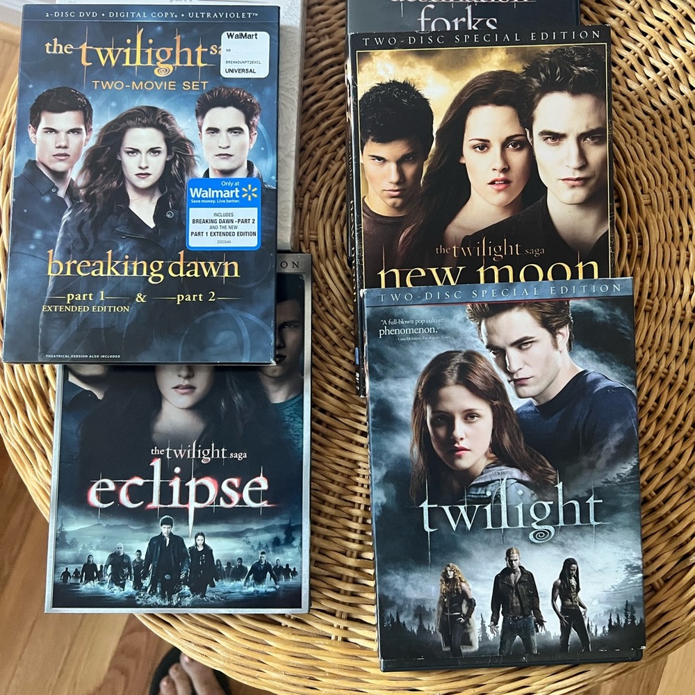 The Twilight Saga DVD Collection